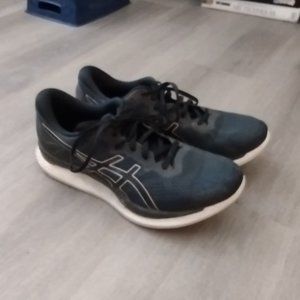 Asics GlideRide Women's 11 black, white